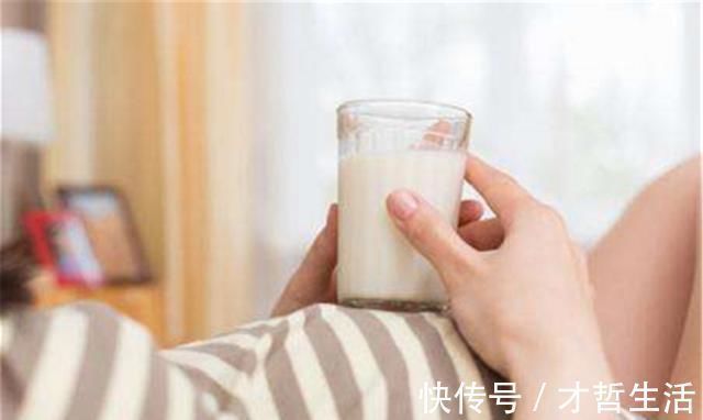 怀孕到底喝牛奶好还是喝豆浆好？孕期喝牛奶的好处