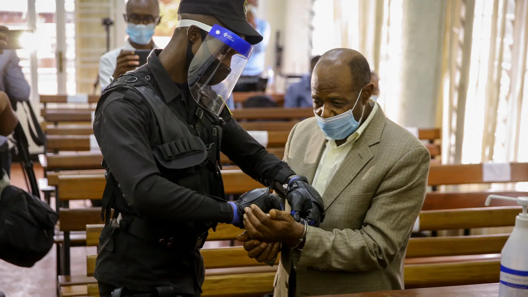 卢旺达法院判定保罗·鲁塞萨巴吉纳有罪的原型