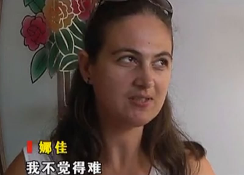 1998年，乌克兰姑娘为爱嫁到河南，丈夫早逝后留在中国撑起全家